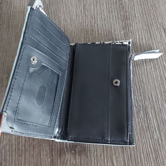 Jessica Simpson Light Blue Wallet - Picture 4 of 7